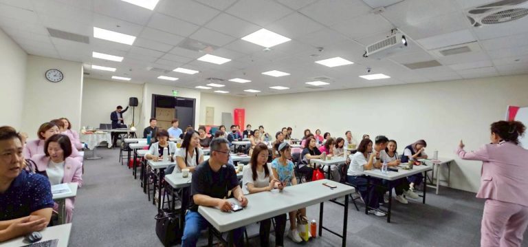 智點直銷媒--財富四步驟是針對新人啟動與招商會設計的課程，也是花緹培養種子講師的實戰場域。